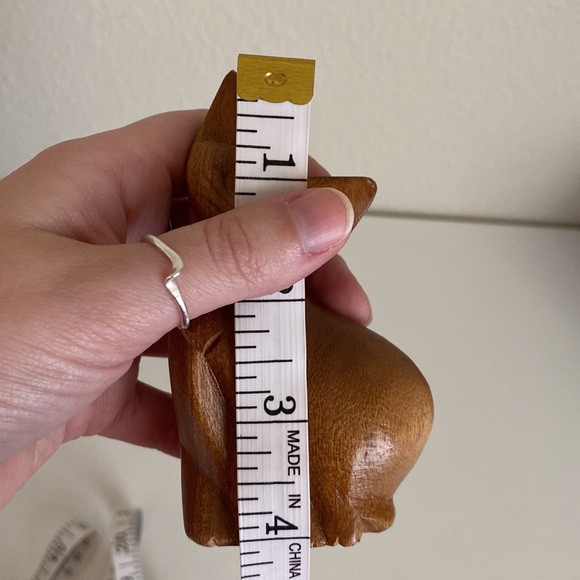 Carved Wooden Cat Sculpture - Picture 6 of 7